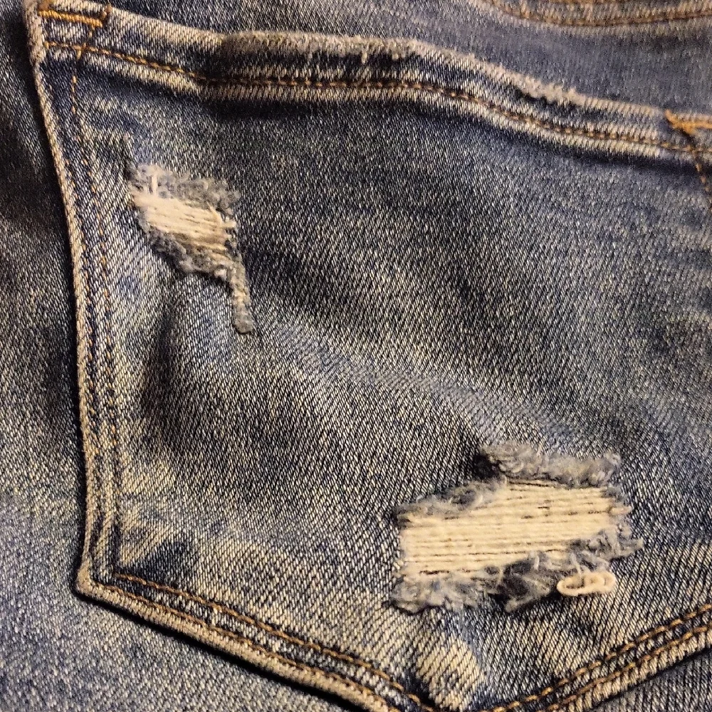 Flying Monkey Blue Ankle Cropped Distressed Jeans
